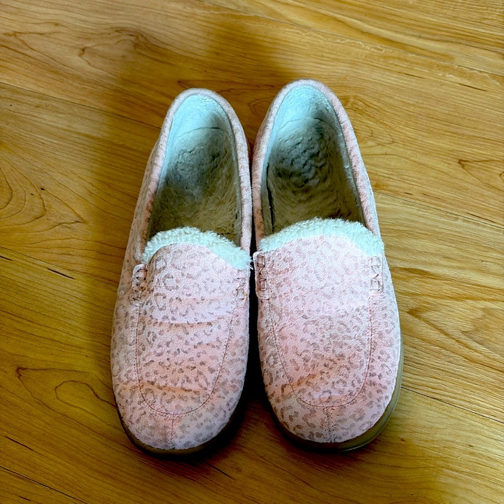 Vionic Womens Lynez Pink Slippers Size 9.5 Medium (B, M)
